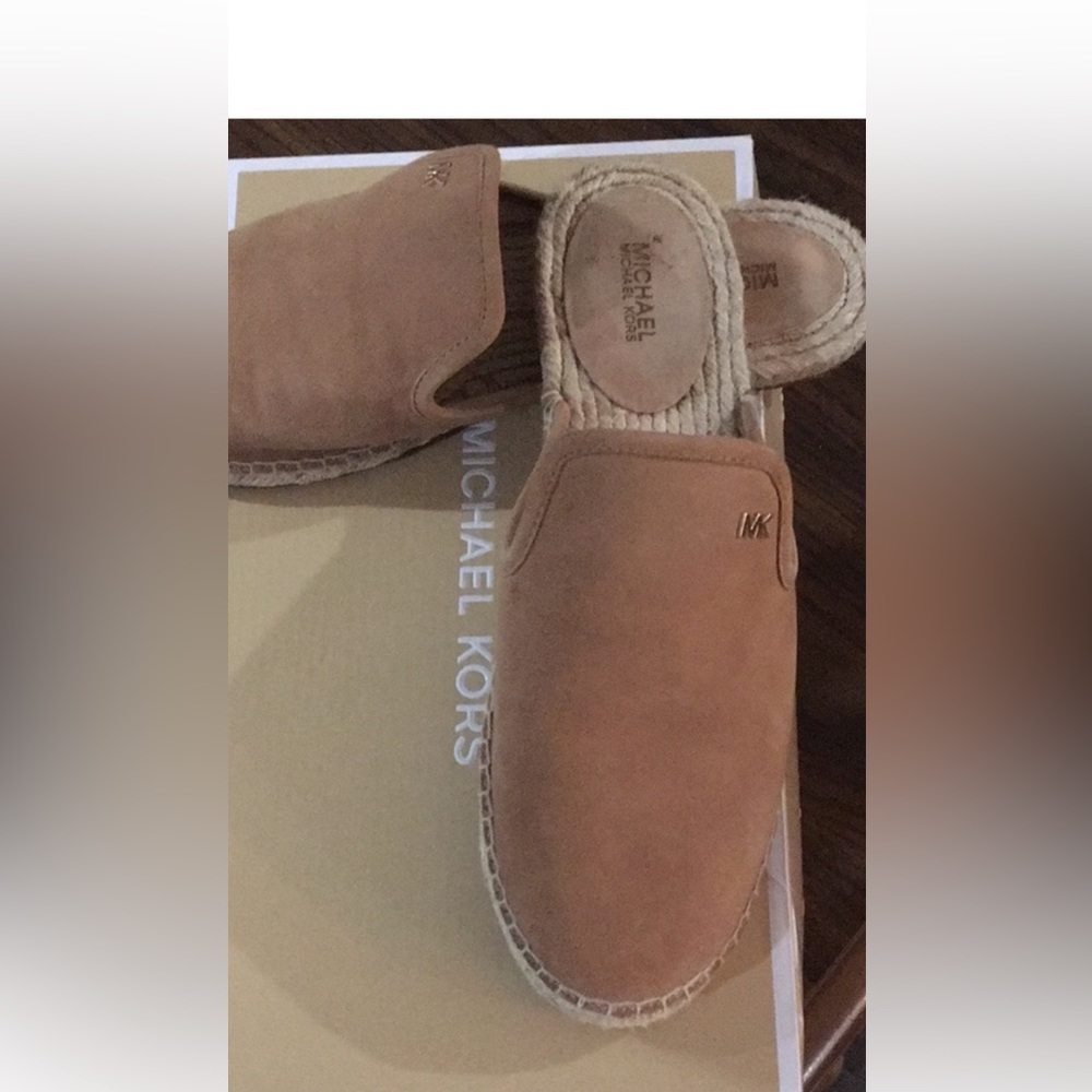 Brand New Michael Kors espadrilles / slides